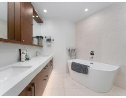 1439 George Street, White Rock, BC V4B0B9 Photo 13