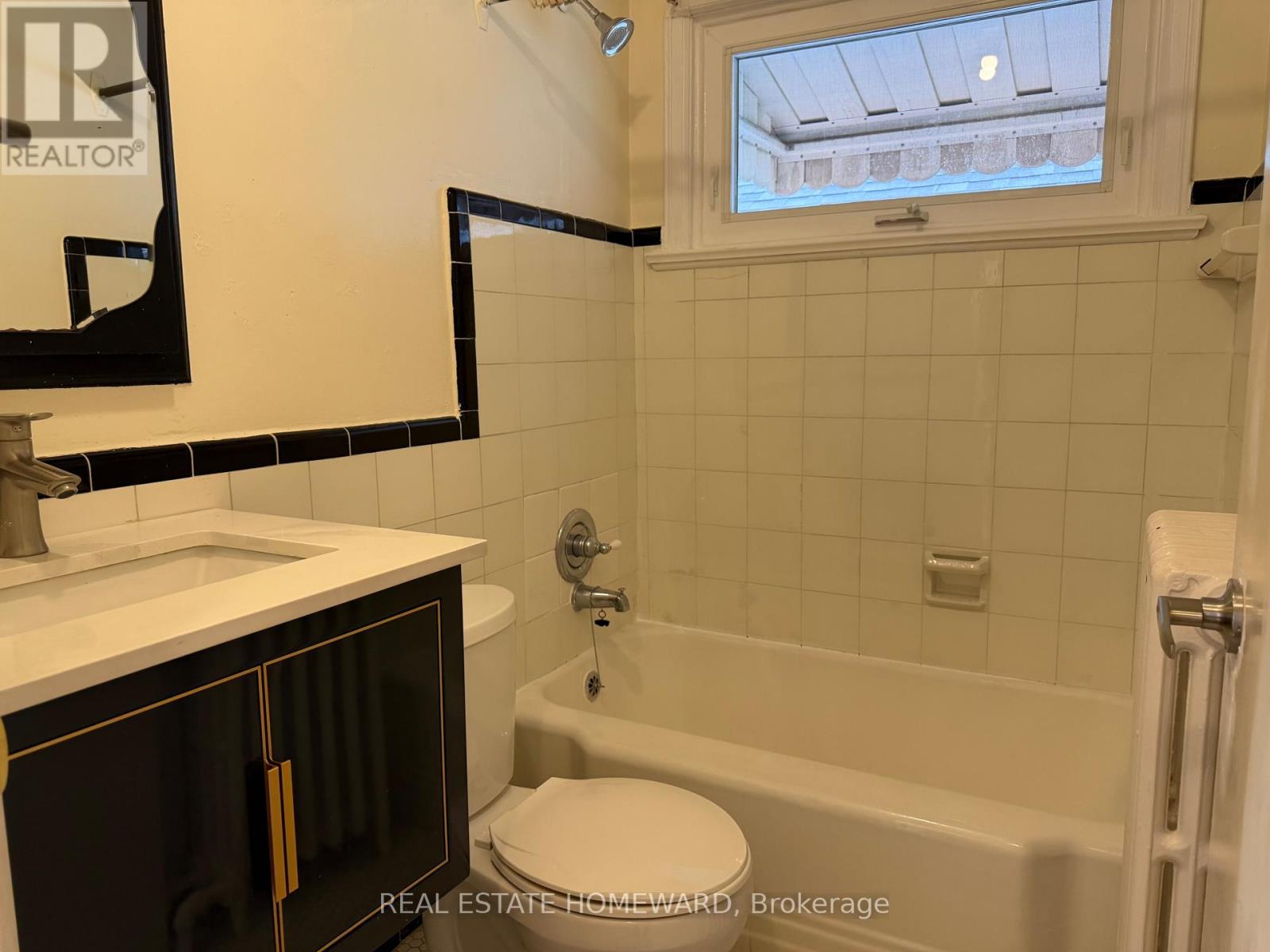 124 Glencrest Boulevard — photo 15