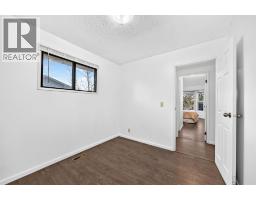 260 Berwick Drive NW - photo 23