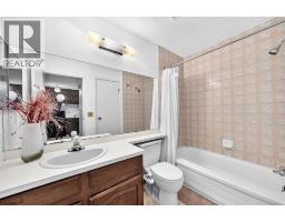 260 Berwick Drive NW - photo 25