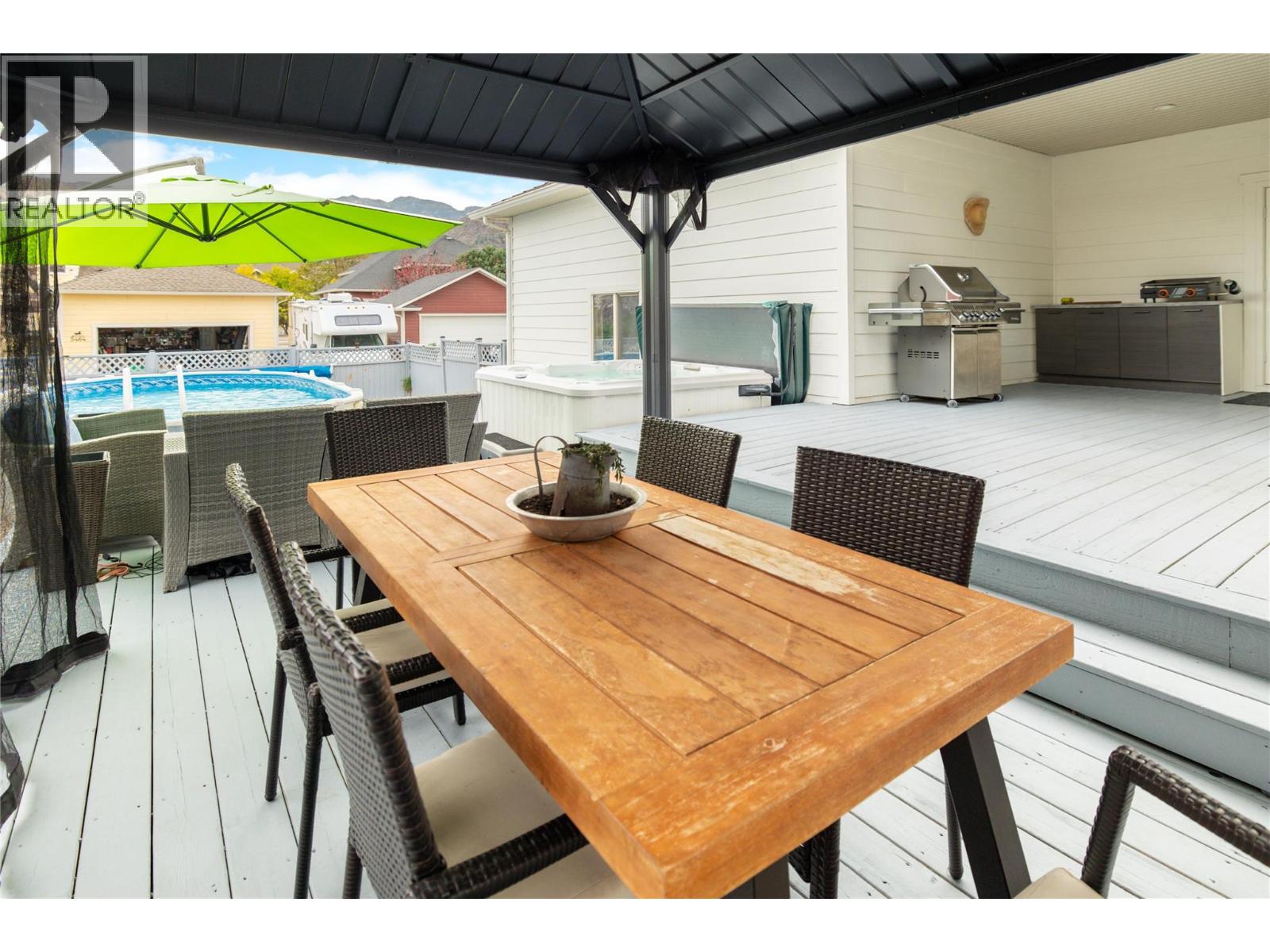 319 McCarren Avenue - 12