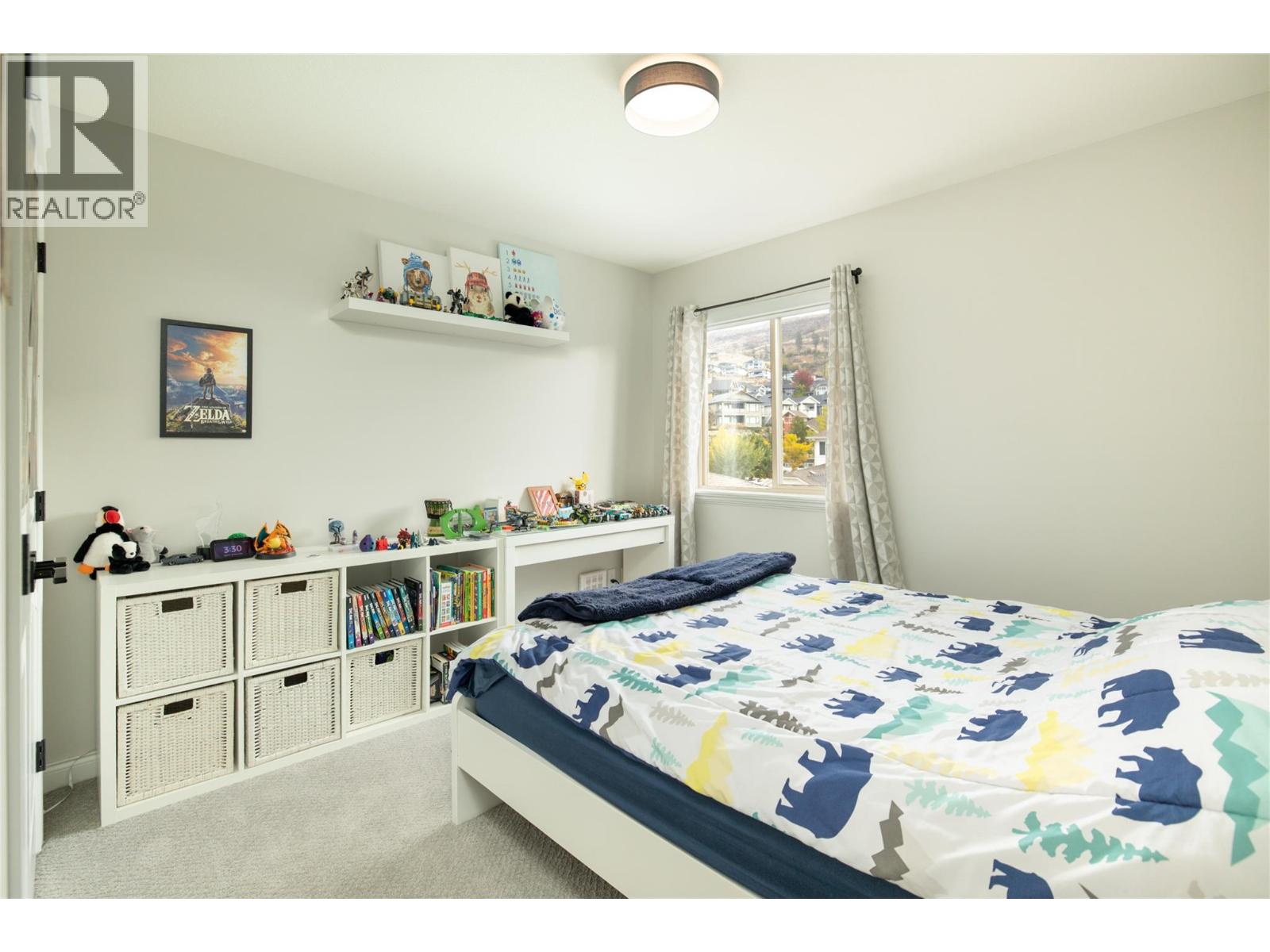 319 McCarren Avenue - 33