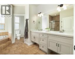 319 Mccarren Avenue, Kelowna, BC V1W5A6 Photo 26