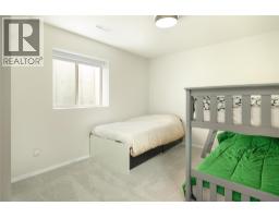 319 Mccarren Avenue, Kelowna, BC V1W5A6 Photo 40
