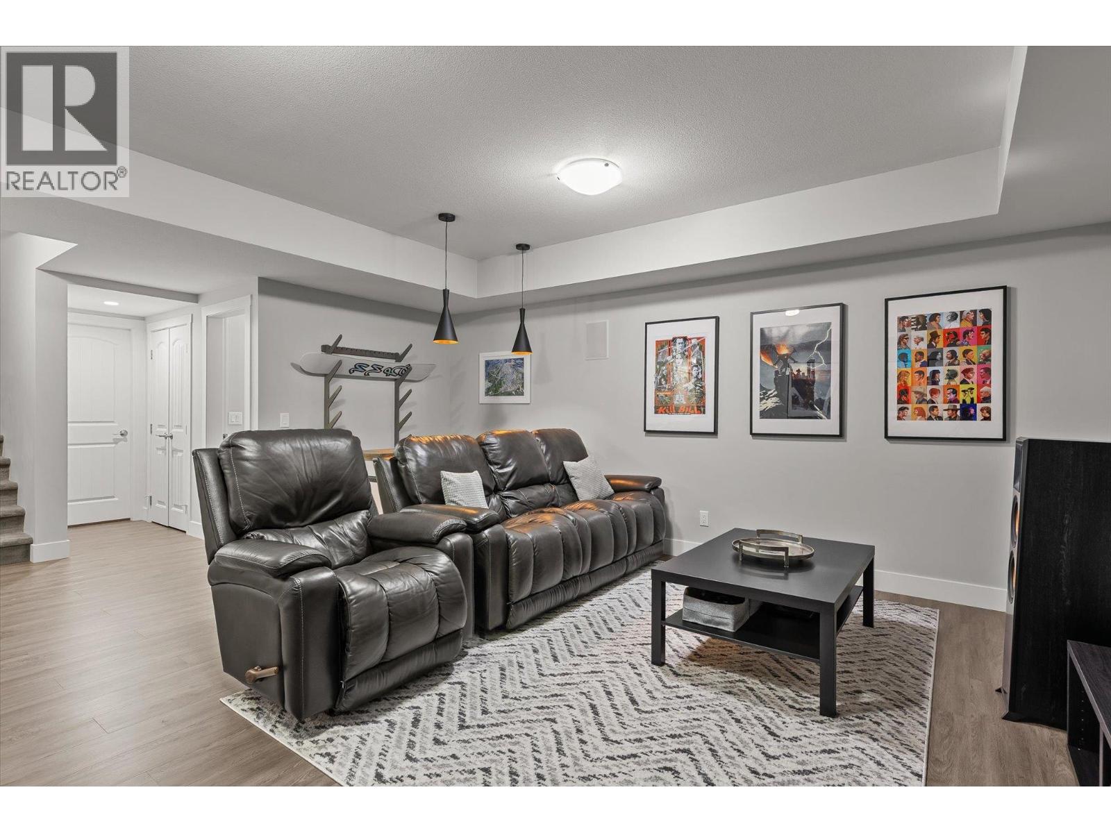 118 Split Pine Court, Kelowna