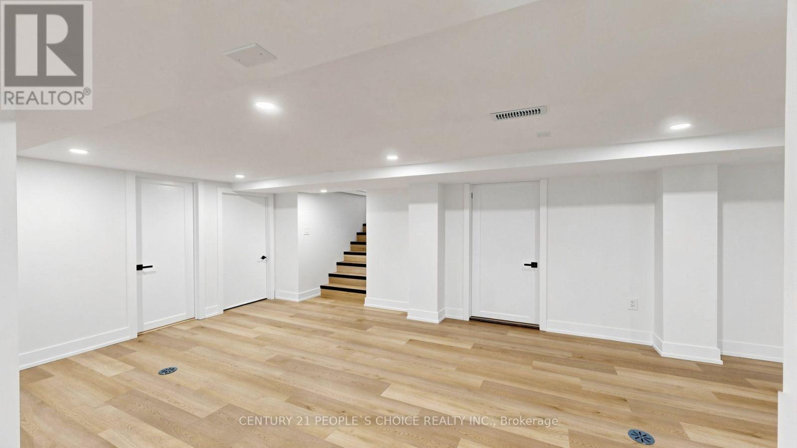 7 Cecil Street — photo 27