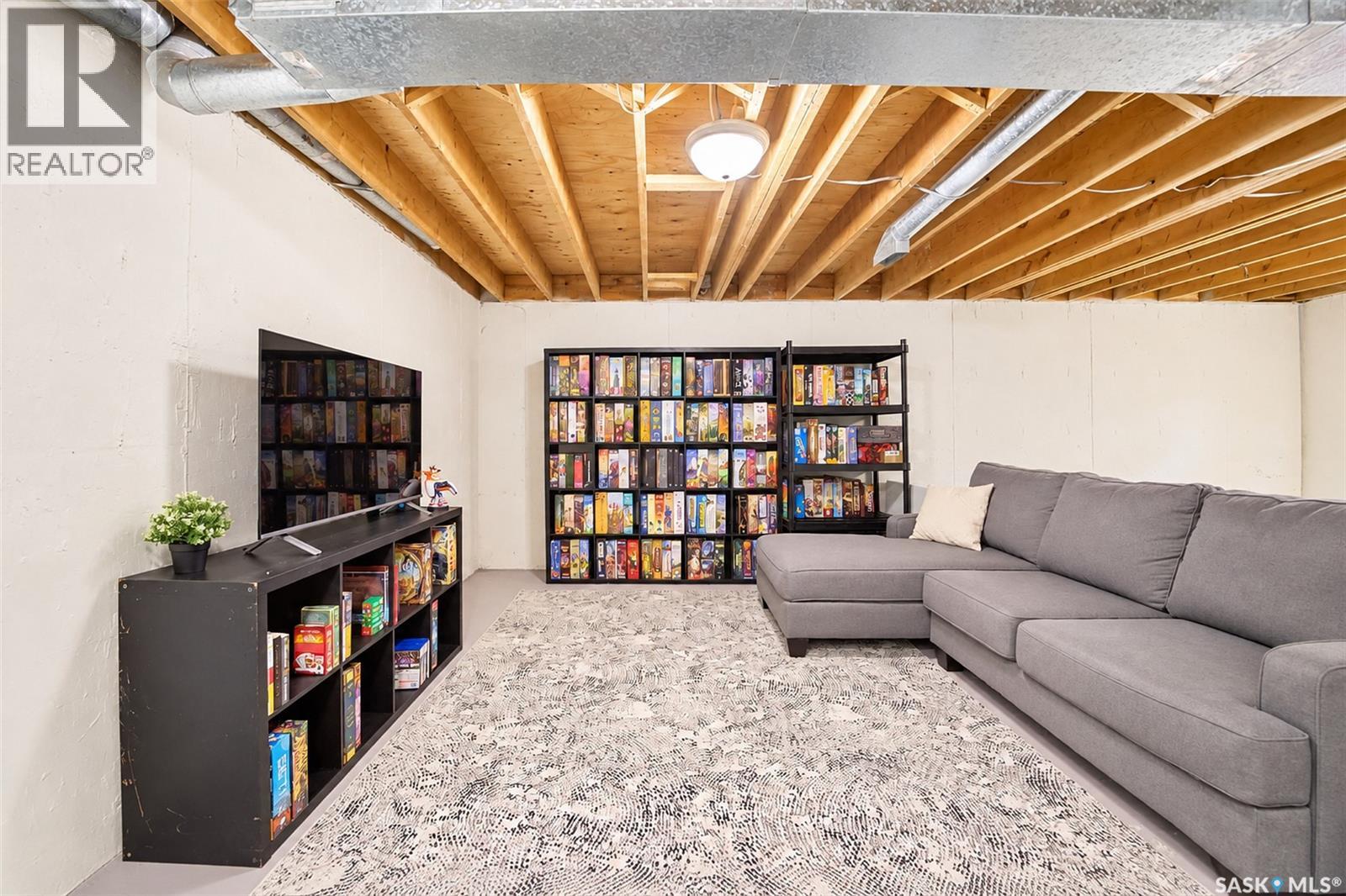 22 Manitou COURT - 35