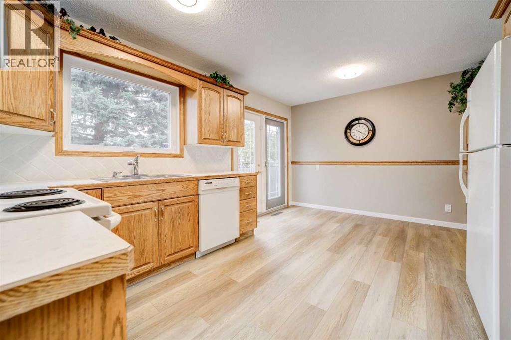 174 Eagle Road N - 10