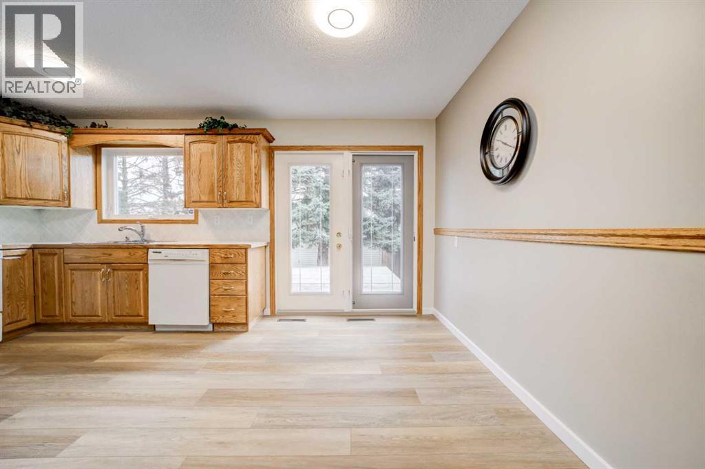 174 Eagle Road N - 7