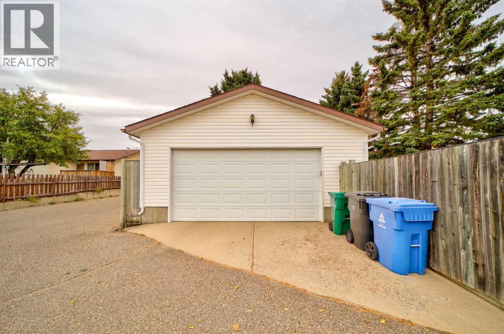 174 Eagle Road N - 40