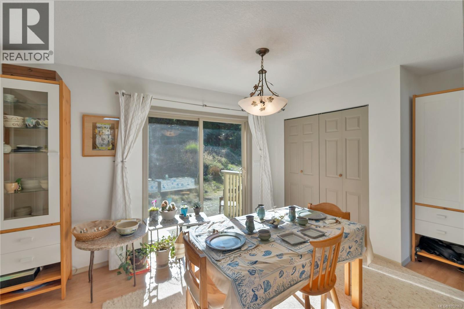 3122 Dolphin Dr - 4