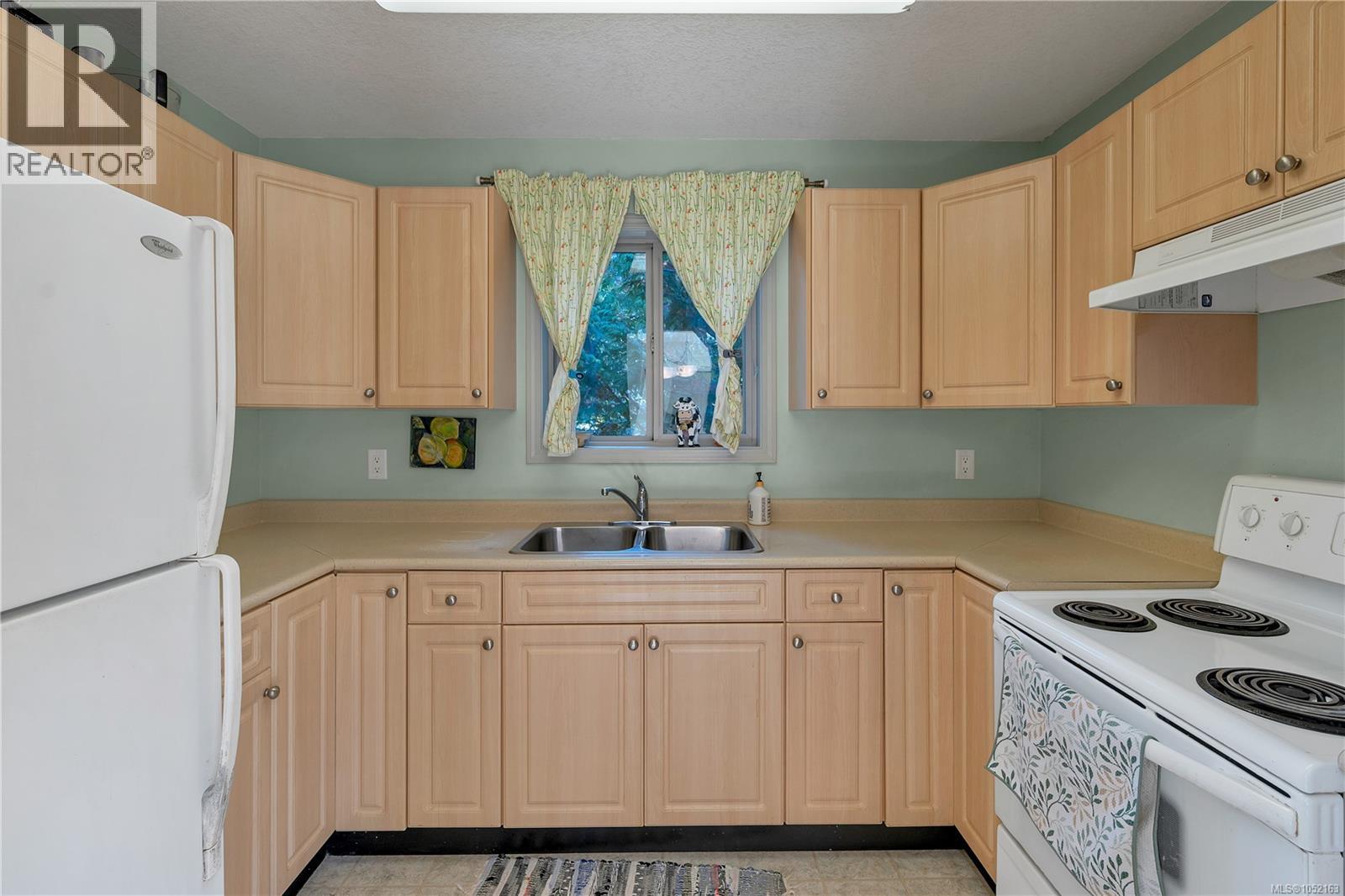 3122 Dolphin Dr - 12