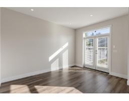 16476 24a Avenue, Surrey, BC V3Z0V8 Photo 12