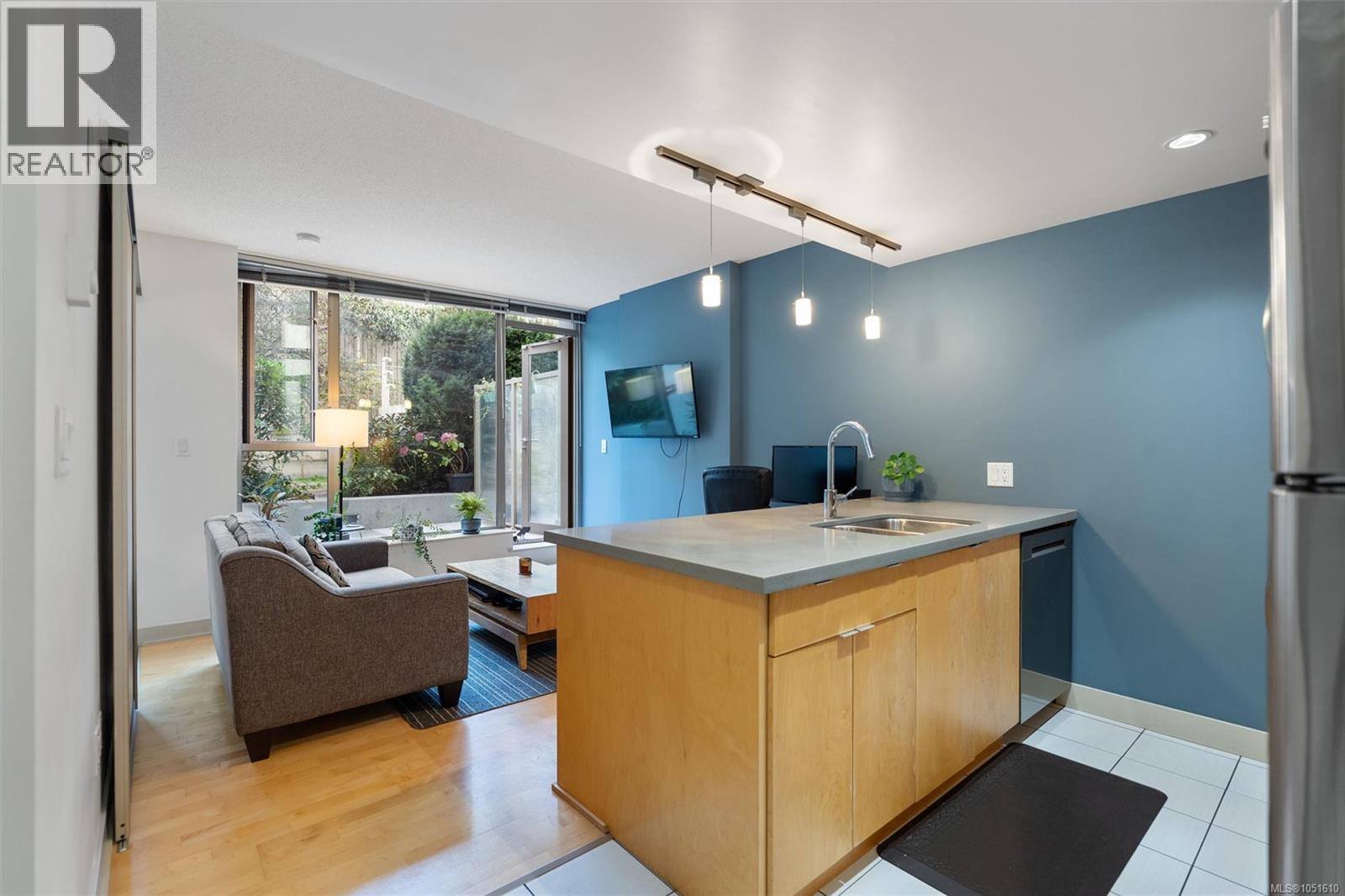 206 760 Johnson St, Victoria - Image 1