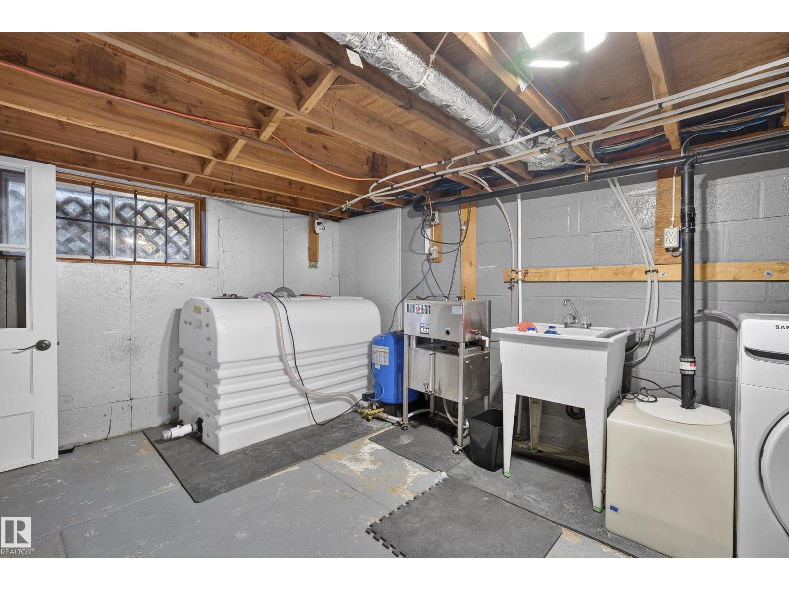 4315 Leisure LN - 34