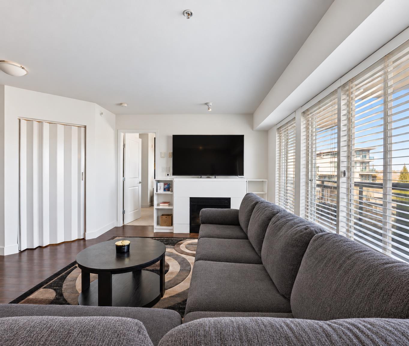 Photo of 410 15745 CROYDON DRIVE 20