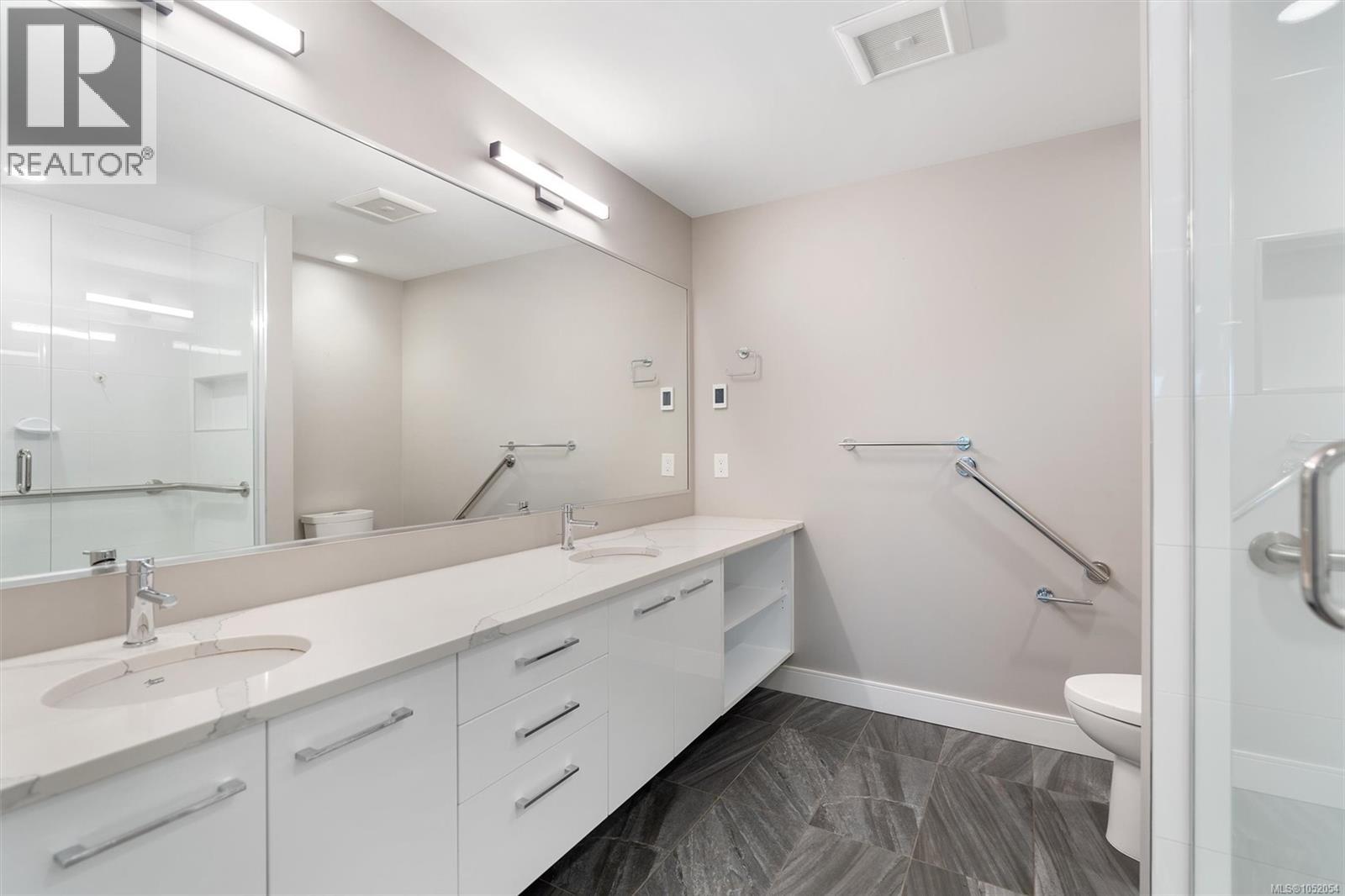 #406 1311 Lakepoint Way - 22