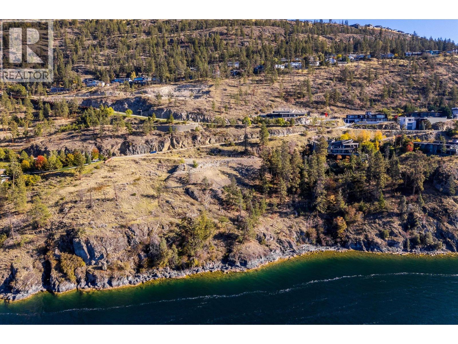 8 180 Sheerwater Court, Kelowna