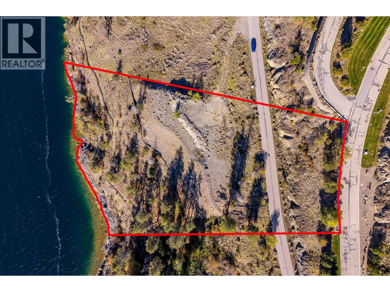 8 180 Sheerwater Court, Kelowna