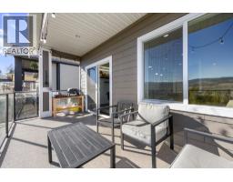Living room - 9733 Santina Road, Lake Country, BC V4V2R9 Photo 15