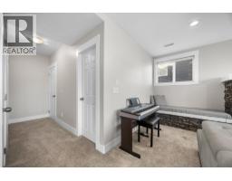 9733 Santina Road, Lake Country, BC V4V2R9 Photo 37