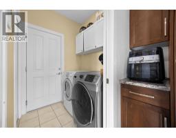 Full bathroom - 9733 Santina Road, Lake Country, BC V4V2R9 Photo 10