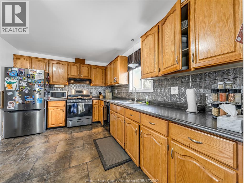 910 William Street — photo 18