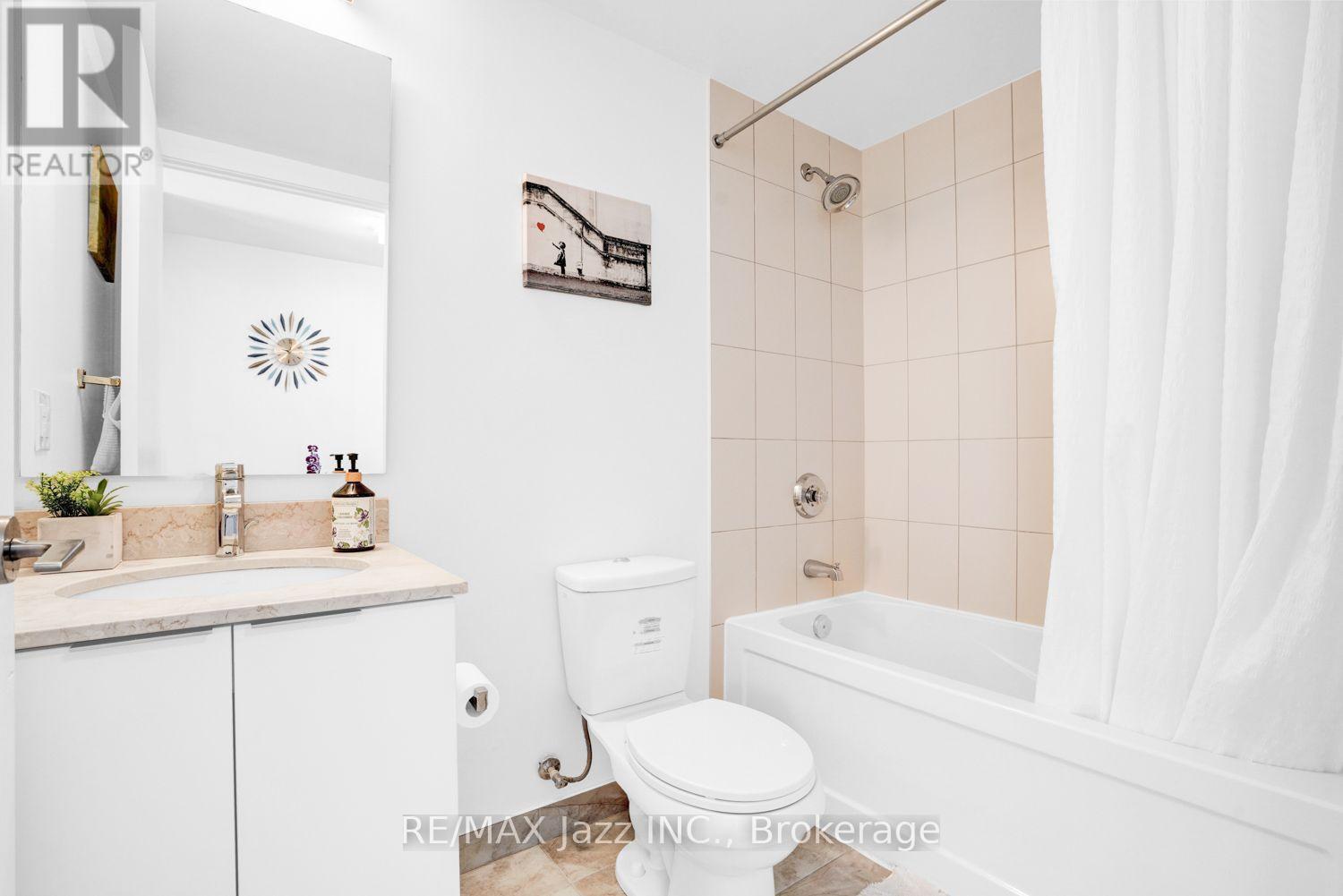 3808- 14 York Street, Toronto, ON photo 8