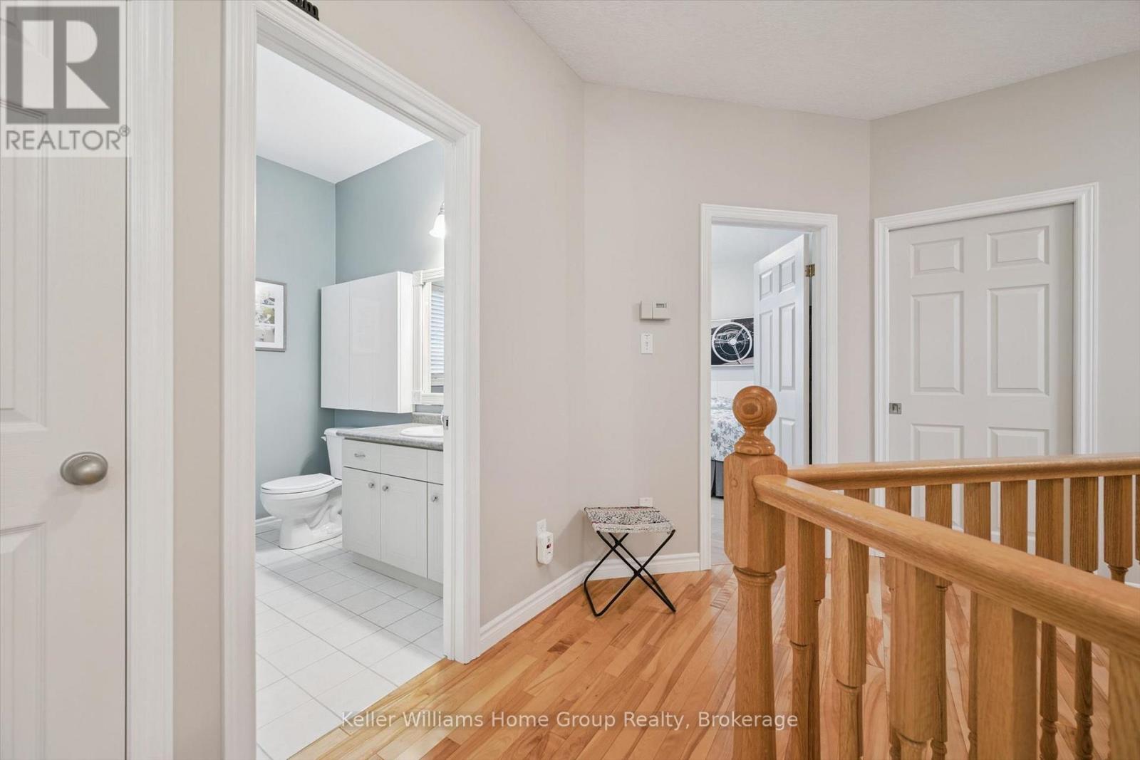 86 YORK STREET E - 22