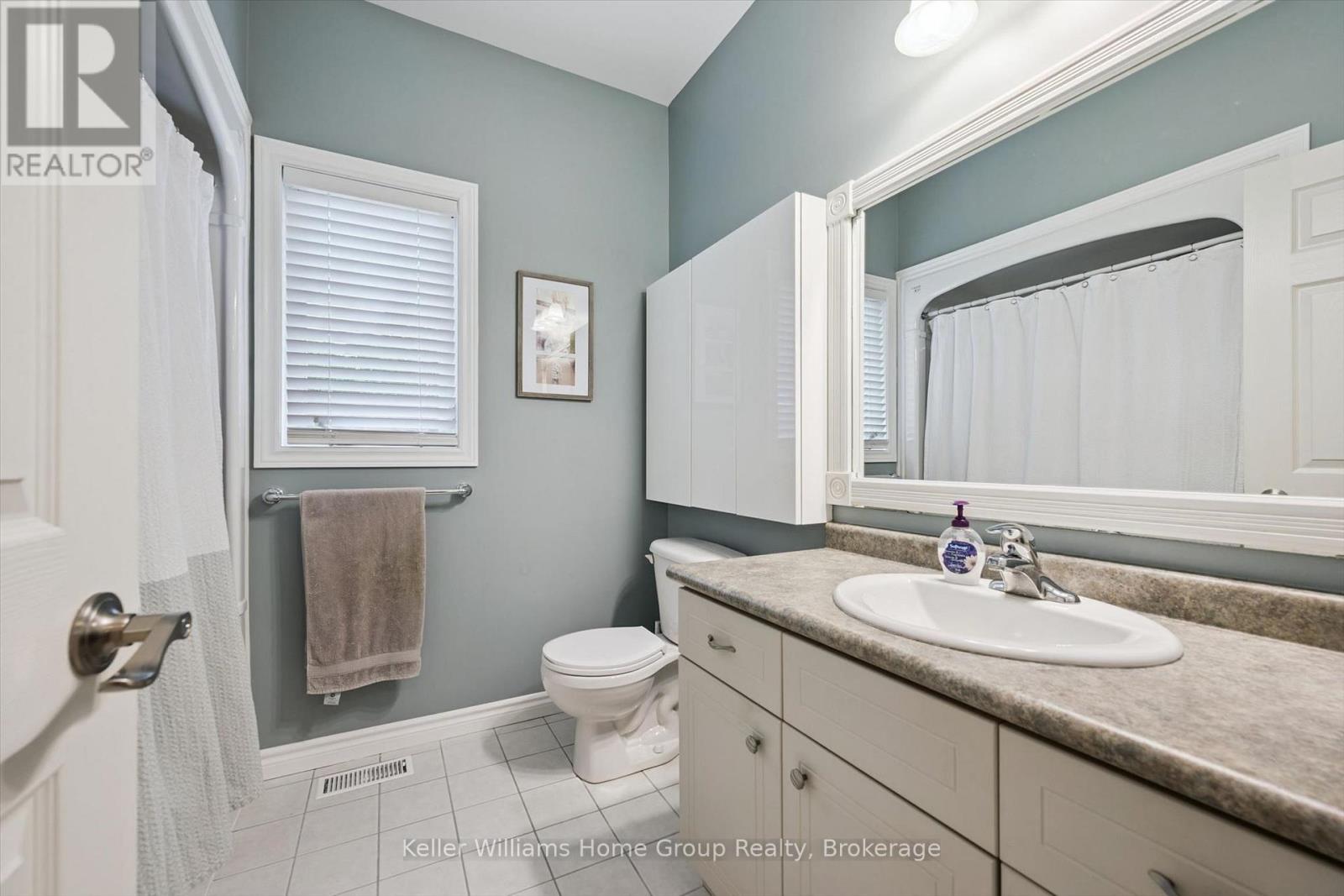 86 YORK STREET E - 23