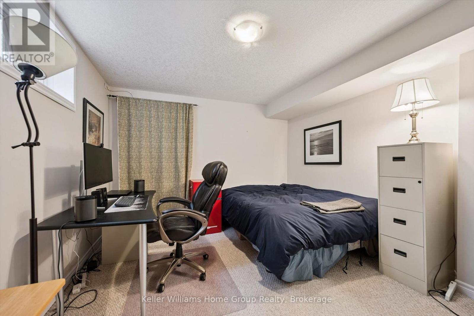 86 YORK STREET E - 39