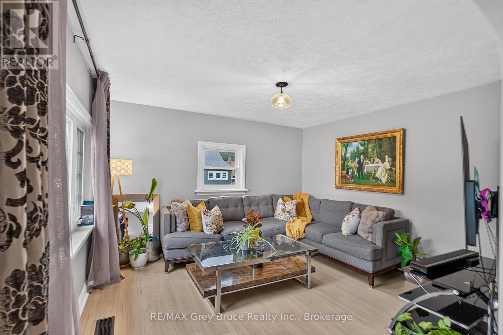 22 Cruickshank Street — photo 11