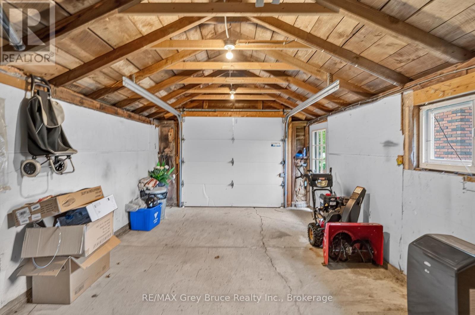 22 Cruickshank Street — photo 37
