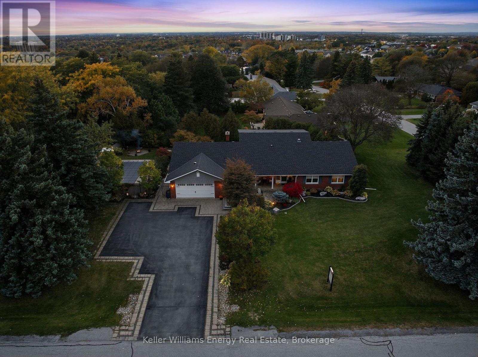 950 Swiss Heights, Oshawa, ON photo 2