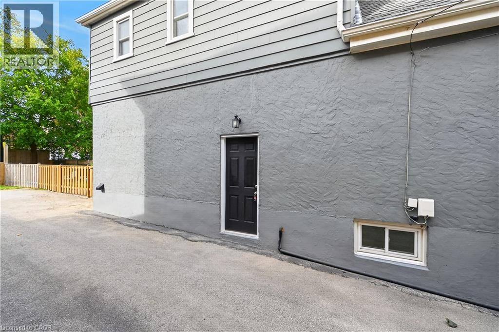 247 Homewood Avenue — photo 34