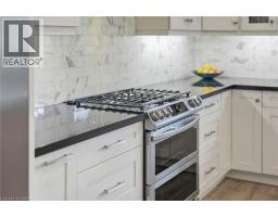 15 Saint Anthony Place, Hamilton, ON L9C0E4 Photo 16