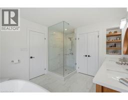15 Saint Anthony Place, Hamilton, ON L9C0E4 Photo 26