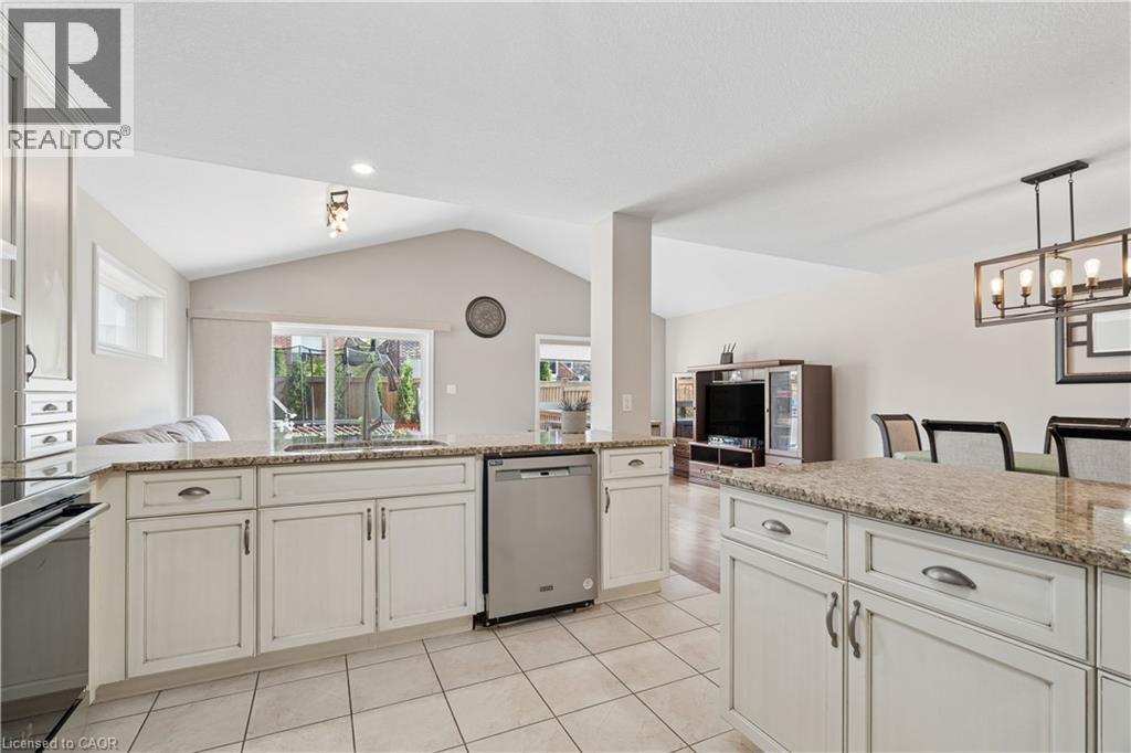 569 Starwood Drive — photo 11