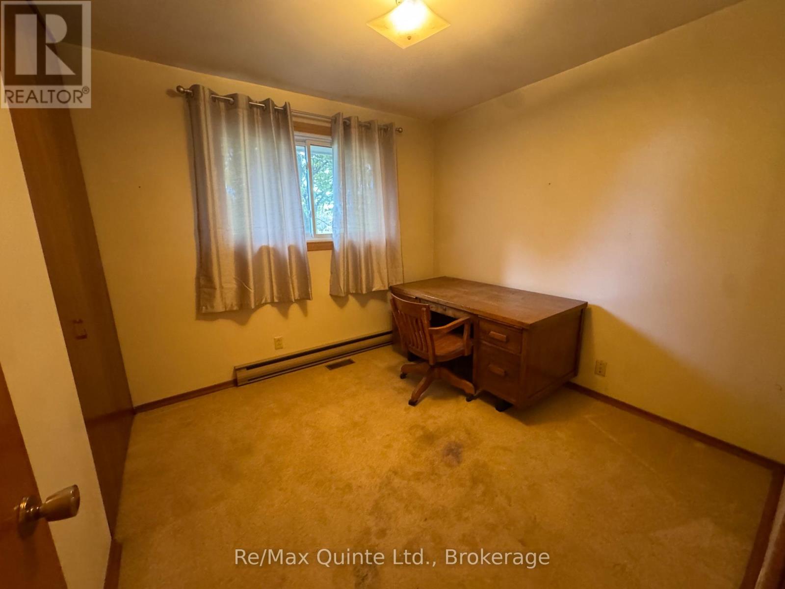 20 ROSS AVENUE - 20