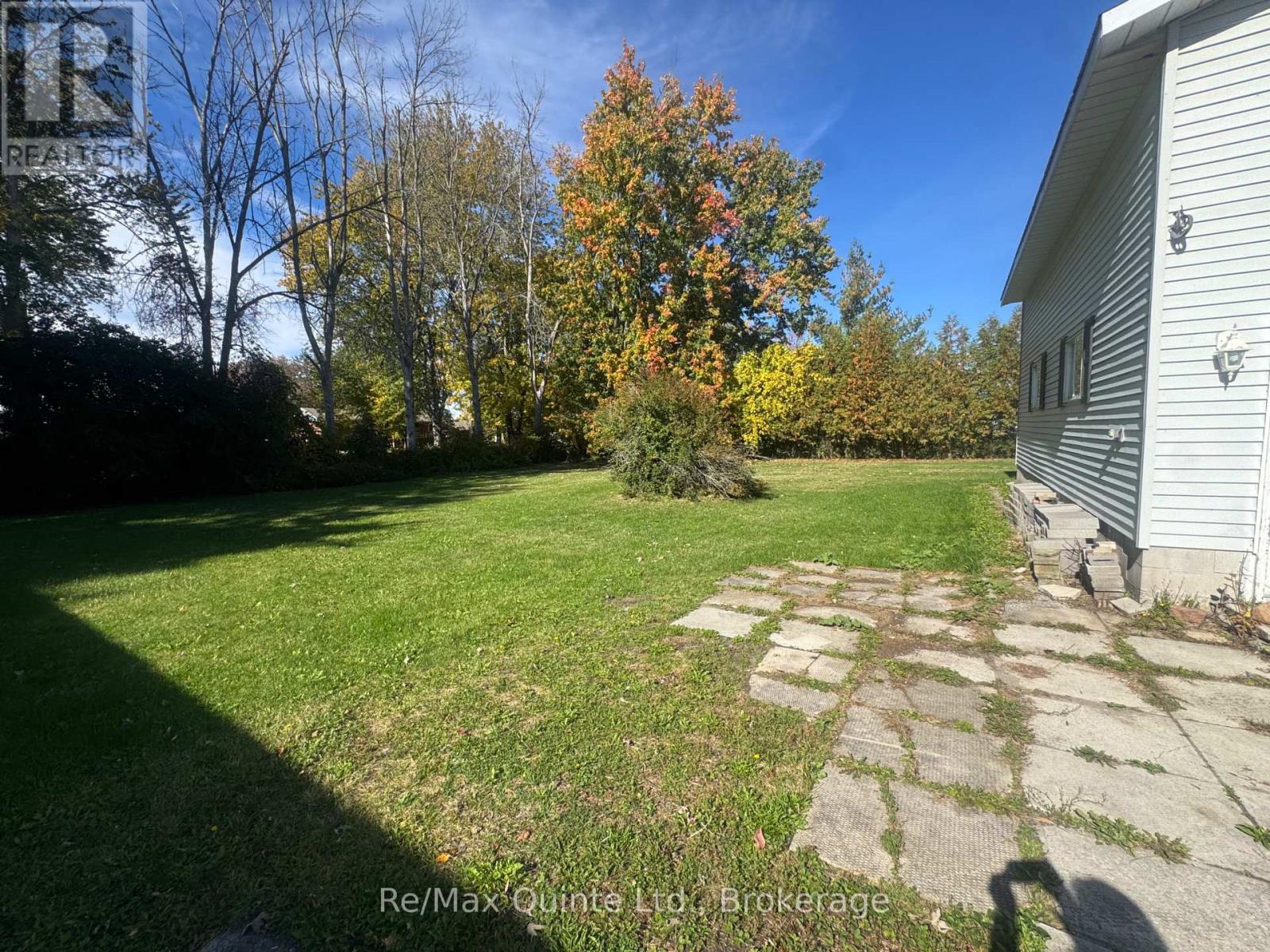 20 ROSS AVENUE, Quinte West (Murray Ward) — photo 6