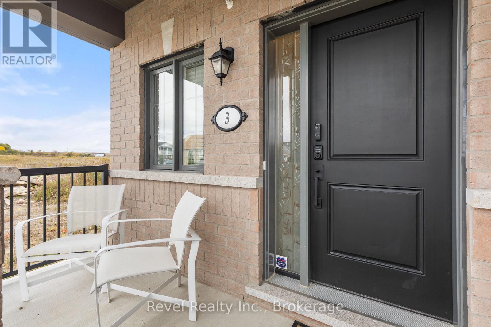 3 BAKOGEORGE STREET, Kawartha Lakes (Lindsay) — photo 4