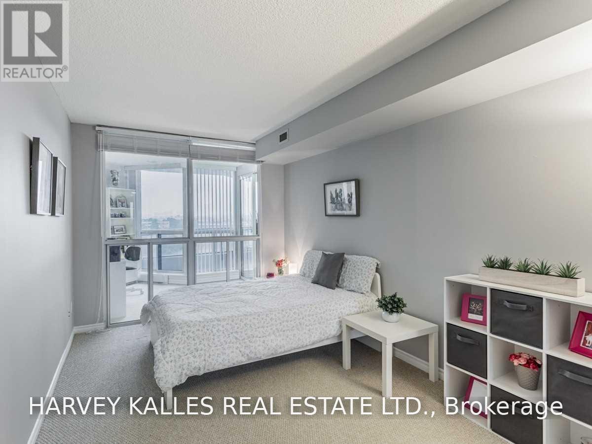 4727 Sheppard Avenue East — photo 17