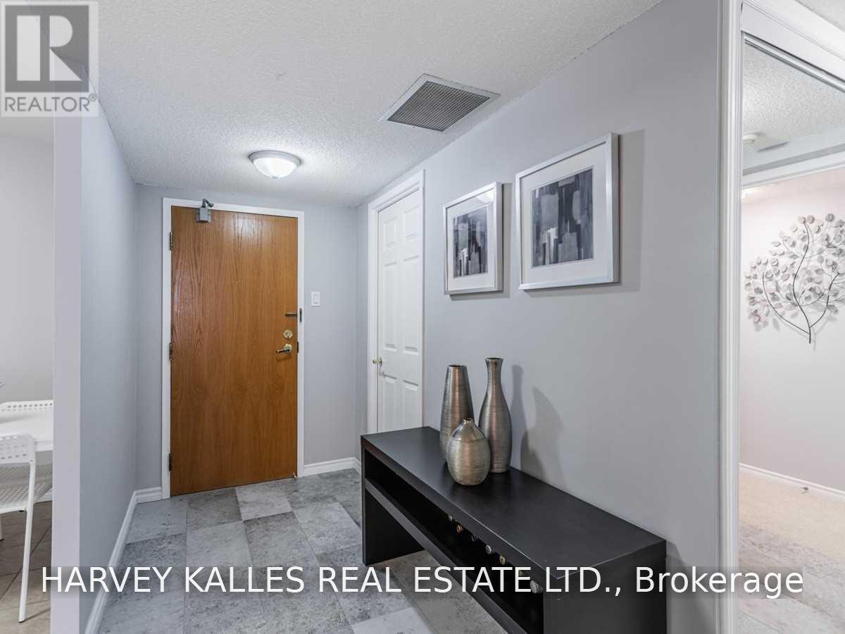 4727 Sheppard Avenue East — photo 3