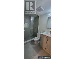Kitchen - 301 Rhodes Avenue, Toronto, ON M4L3A4 Photo 12