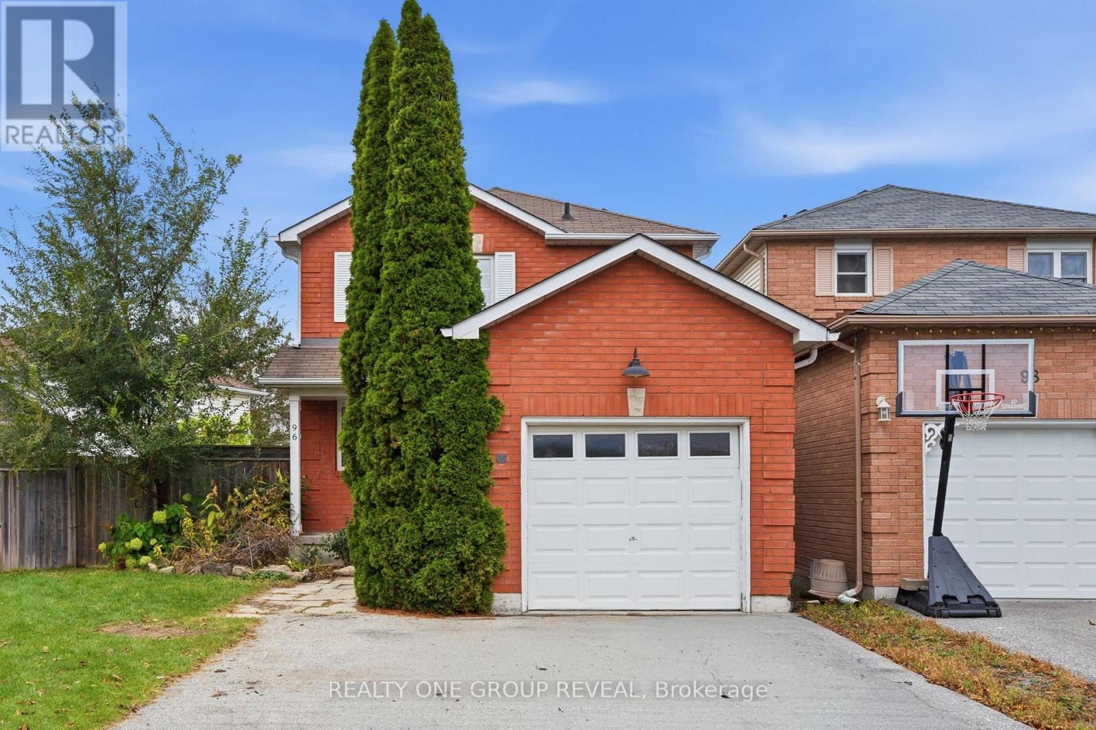 96 Firwood Avenue, Clarington, ON photo 2