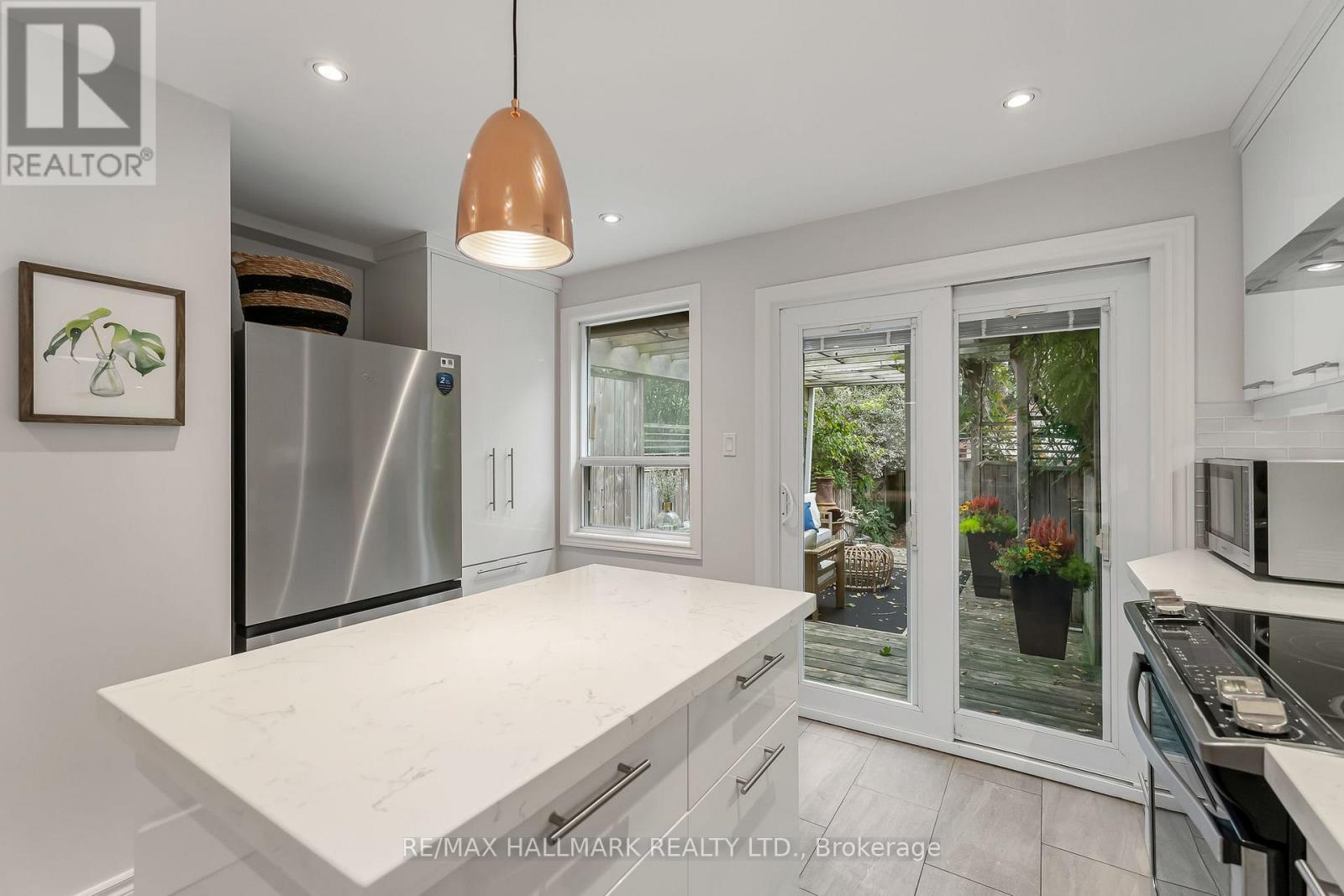25 Northview Avenue — photo 14