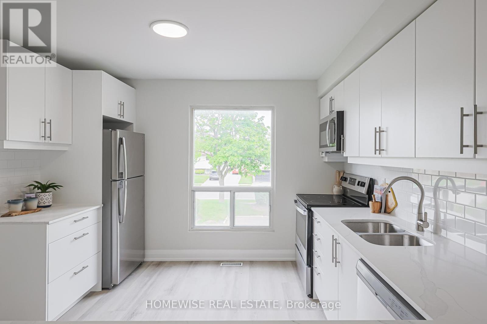 33- 560 Waverly Street North, Oshawa, ON photo 11