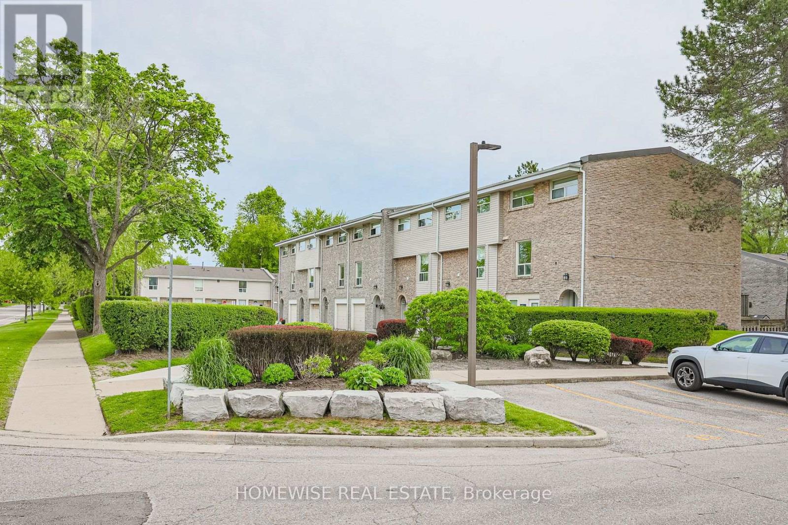 33- 560 Waverly Street North, Oshawa, ON photo 36