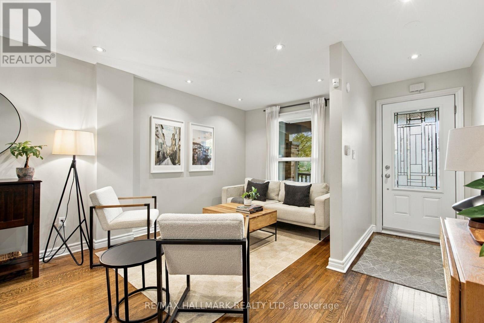 610 Coxwell Avenue, Toronto, ON photo 9