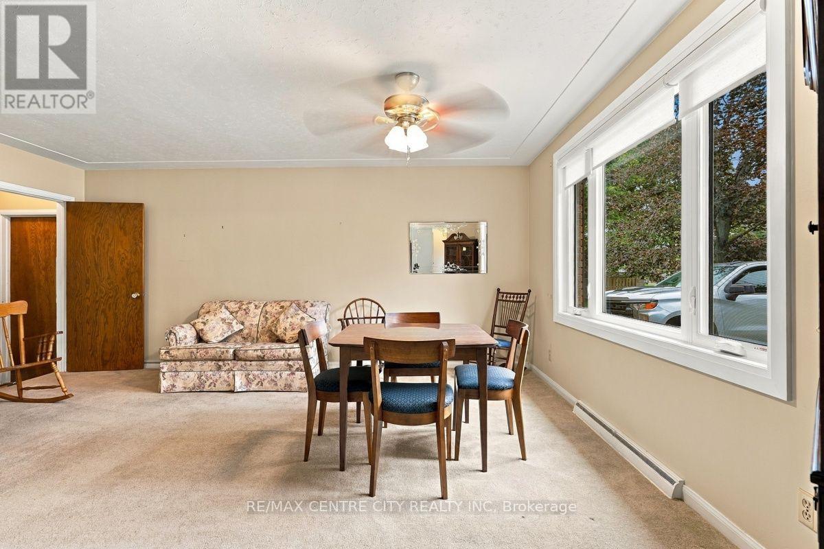 984 FANSHAWE PARK ROAD E - 10